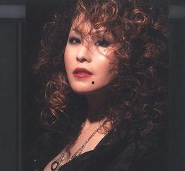 罗琦个人资料照片,摇滚女神的激情岁月与独特魅力